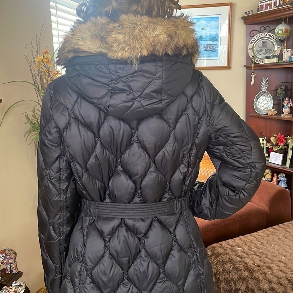 Brand New Michael Kors Black Down Alternative Zippered Faux Fur Hooded Belt Coat - Picture 12 of 16